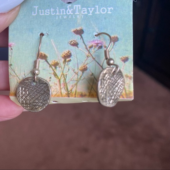 Earring Bundle - Picture 2 of 8